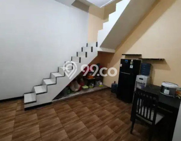 Rumah Terawat area Rungkut, Surabaya, Luas Tanah 105m2m², Luas Bangunan 180m2m² Rumah Terawat area Rungkut, Surabaya, Luas Tanah 105m2m², Luas Bangunan 180m2m²