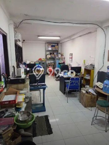 LOKASI STRATEGIS! Gudang di , Luas 440m2m², Akses Utama LOKASI STRATEGIS! Gudang di , Luas 440m2m², Akses Utama