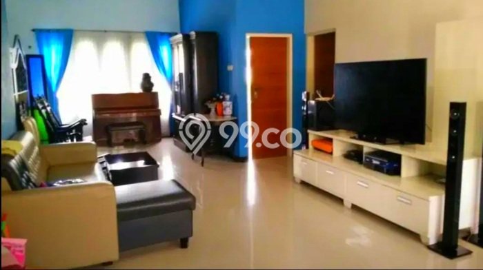 Hunian Elit LB 300m2 Siap Pakai Desain Elegan di Kutisari, Surabaya Hunian Elit LB 300m2 Siap Pakai Desain Elegan di Kutisari, Surabaya