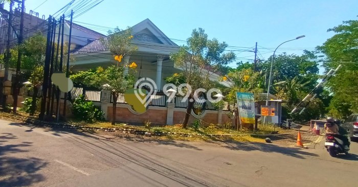 PENAWARAN TERBATAS! Rumah Premium di Gayungan, LT 670m2m² LB 700m2m² PENAWARAN TERBATAS! Rumah Premium di Gayungan, LT 670m2m² LB 700m2m²