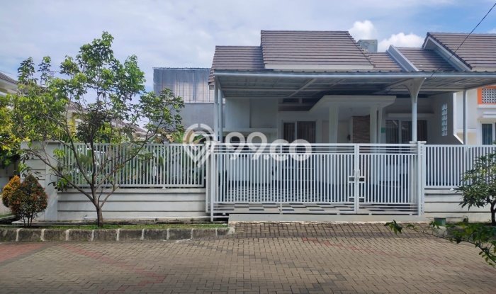 Rumah LT 195m² di Tanah Sareal, Bogor - Akses Mudah Rumah LT 195m² di Tanah Sareal, Bogor - Akses Mudah