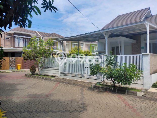 Rumah LT 195m² di Tanah Sareal, Bogor - Akses Mudah Rumah LT 195m² di Tanah Sareal, Bogor - Akses Mudah