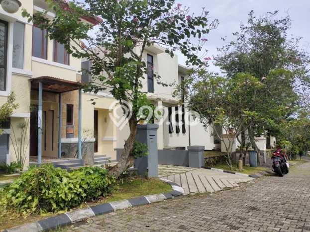 Rumah Harga Nego LT 197m² di Kawasan Perumahan Rancamaya, Bogor Rumah Harga Nego LT 197m² di Kawasan Perumahan Rancamaya, Bogor