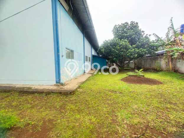 Gudang Area Perdagangan Kawasan Cibinong, Luas 1710m², Siap Usaha Gudang Area Perdagangan Kawasan Cibinong, Luas 1710m², Siap Usaha