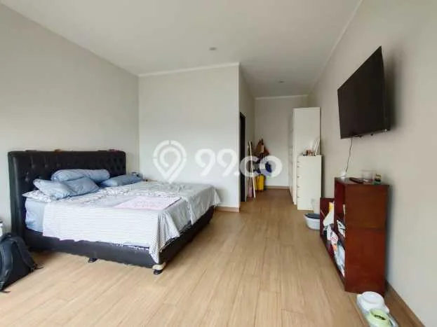 Dijual Rumah Luas Elegan Dengan View Eksklusif di Ciparigi, Bogor Dijual Rumah Luas Elegan Dengan View Eksklusif di Ciparigi, Bogor
