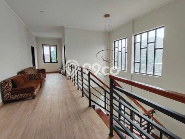 Dijual Rumah Luas Elegan Dengan View Eksklusif di Ciparigi, Bogor Dijual Rumah Luas Elegan Dengan View Eksklusif di Ciparigi, Bogor