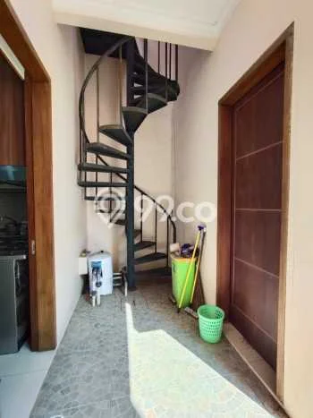 Ready to Use! Premium House LT 335m2 Desain Elegan di Tajur Ready to Use! Premium House LT 335m2 Desain Elegan di Tajur