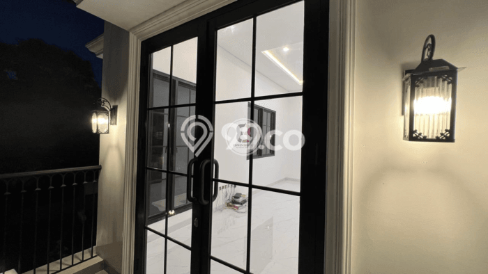 Hunian Mewah LB 250m2 Siap Pakai Desain Elegan di Sektor 9-Bintaro, Tangerang Selatan Hunian Mewah LB 250m2 Siap Pakai Desain Elegan di Sektor 9-Bintaro, Tangerang Selatan
