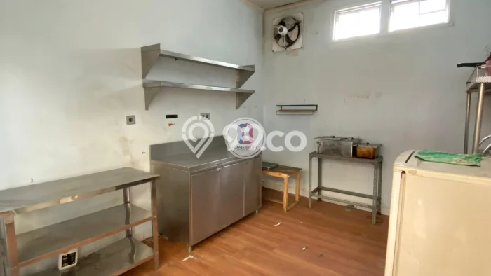 Komersial Dijual di Pesanggrahan LT 360m2, LB 160m2 Solusi Investasi Cerdas Komersial Dijual di Pesanggrahan LT 360m2, LB 160m2 Solusi Investasi Cerdas