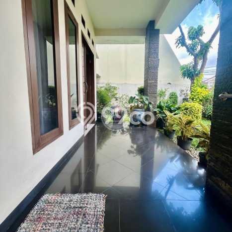 Rumah Mewah LB 261m2 Siap Huni Desain Elegan di Sektor 3 - Bintaro, Tangerang Selatan Rumah Mewah LB 261m2 Siap Huni Desain Elegan di Sektor 3 - Bintaro, Tangerang Selatan