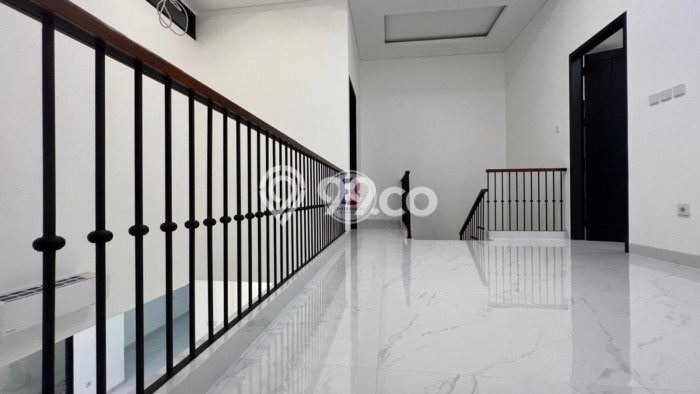 For Sale! Premium House LT 222m2 Desain Modern di Sektor 9-Bintaro For Sale! Premium House LT 222m2 Desain Modern di Sektor 9-Bintaro