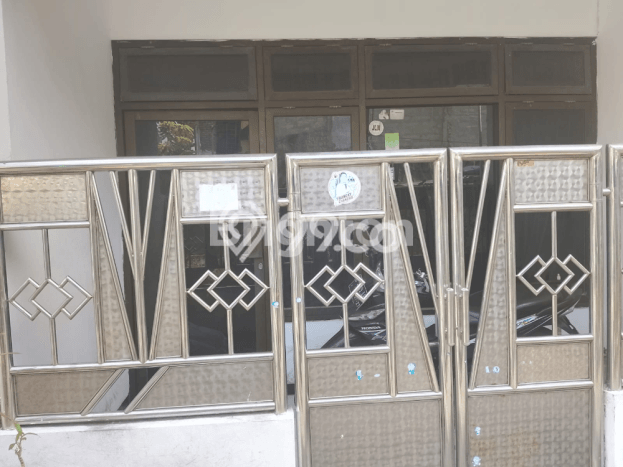 Rumah di Simokerto, Surabaya, Luas 109m² Bangunan 109m² - INVESTASI TERBAIK! Rumah di Simokerto, Surabaya, Luas 109m² Bangunan 109m² - INVESTASI TERBAIK!