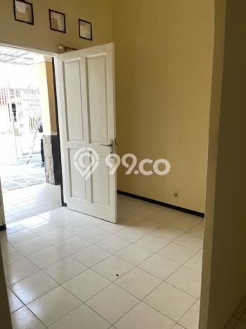 Rumah Berkualitas Nginden, Surabaya, LT 190m² LB 190m² Rumah Berkualitas Nginden, Surabaya, LT 190m² LB 190m²