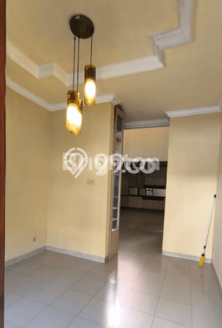 Rumah Tenang di Dharma Husada, 3 KM, Luas 240m² Bangunan 256m² Rumah Tenang di Dharma Husada, 3 KM, Luas 240m² Bangunan 256m²