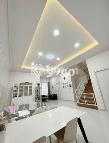 Rumah SUPER MEWAH! area Sutorejo, Surabaya, Luas 156m² Bangunan 256m², BISA KPR Rumah SUPER MEWAH! area Sutorejo, Surabaya, Luas 156m² Bangunan 256m², BISA KPR