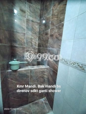 Kesempatan Investasi 4 Kamar Tidur dan 2 Kamar Mandi di Gubeng, Dekat Pusat Kota, Surabaya Kesempatan Investasi 4 Kamar Tidur dan 2 Kamar Mandi di Gubeng, Dekat Pusat Kota, Surabaya