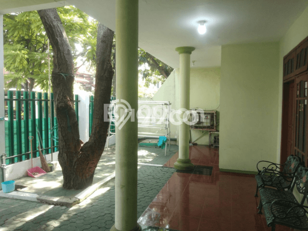 Komersial Premium Kawasan Rungkut, Luas 200m², Jalan Utama, Tingkat Keramaian Tinggi Komersial Premium Kawasan Rungkut, Luas 200m², Jalan Utama, Tingkat Keramaian Tinggi