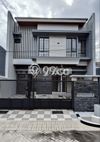 PROPERTI PILIHAN! Rumah di Mulyorejo, LT 135m² Bangunan 195m² PROPERTI PILIHAN! Rumah di Mulyorejo, LT 135m² Bangunan 195m²