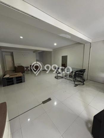 Ruko Dijual di Surabaya LT 100m2 & LB 235m2 Lokasi Terbaik! Ruko Dijual di Surabaya LT 100m2 & LB 235m2 Lokasi Terbaik!