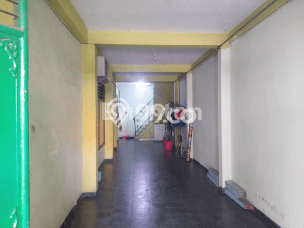 Komersial Premium Kawasan Rungkut, Luas 200m², Jalan Utama, Tingkat Keramaian Tinggi Komersial Premium Kawasan Rungkut, Luas 200m², Jalan Utama, Tingkat Keramaian Tinggi