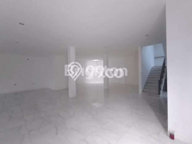 Ruko For Rent di Kenjeran, Luas 187m², Lokasi Bisnis, Akses Utama Ruko For Rent di Kenjeran, Luas 187m², Lokasi Bisnis, Akses Utama