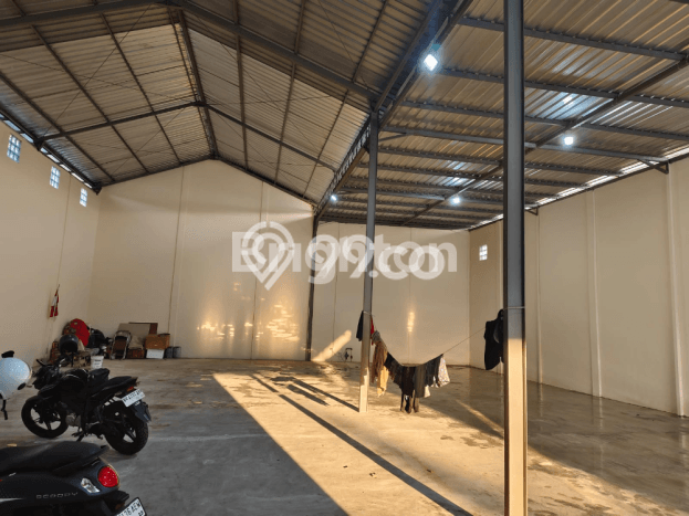 LOKASI PREMIUM! Gudang Kawasan Kuta Selatan, Luas 590m², Mainroad, Area Komersial LOKASI PREMIUM! Gudang Kawasan Kuta Selatan, Luas 590m², Mainroad, Area Komersial