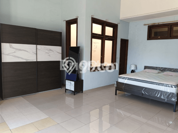 Rumah Strategis Dharma Husada, Surabaya, Luas 440m² LB 550m² Rumah Strategis Dharma Husada, Surabaya, Luas 440m² LB 550m²