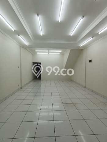 Disewakan Ruko di Kawasan Ramai Cibubur Luas 67m2 Disewakan Ruko di Kawasan Ramai Cibubur Luas 67m2