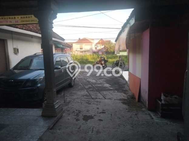 Lahan Dijual Lokasi Strategis di Yogyakarta dengan Luas 540m2 Lahan Dijual Lokasi Strategis di Yogyakarta dengan Luas 540m2