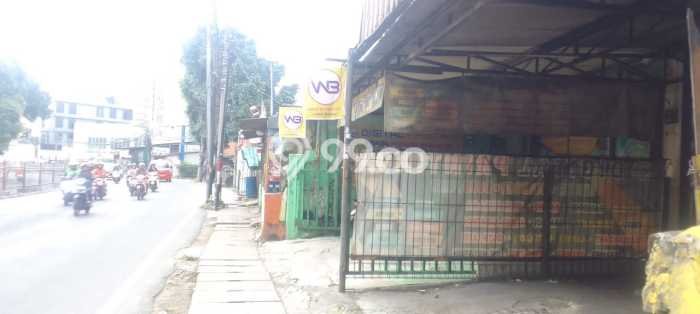 Area Ramai! Ruko Dijual di Kramat Jati untuk Bisnis Luas Bangunan 200m2 Area Ramai! Ruko Dijual di Kramat Jati untuk Bisnis Luas Bangunan 200m2