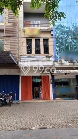 Area Ramai! Ruko Dijual di Pontianak Selatan untuk Bisnis Luas Bangunan 168m2 Area Ramai! Ruko Dijual di Pontianak Selatan untuk Bisnis Luas Bangunan 168m2