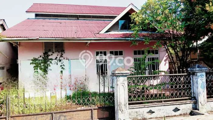 Untuk Dijual Kost di Pontianak Barat, Pontianak, 10 KT, 2 KM, Luas 168m2 Untuk Dijual Kost di Pontianak Barat, Pontianak, 10 KT, 2 KM, Luas 168m2