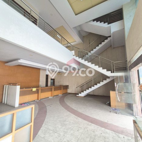 Area Ramai! Komersial Dijual di Pontianak Selatan untuk Bisnis Luas Bangunan 1500m2 Area Ramai! Komersial Dijual di Pontianak Selatan untuk Bisnis Luas Bangunan 1500m2