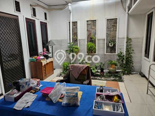 Jual Rumah Luas Elegan Dengan View Cantik di Ketintang, Surabaya Jual Rumah Luas Elegan Dengan View Cantik di Ketintang, Surabaya