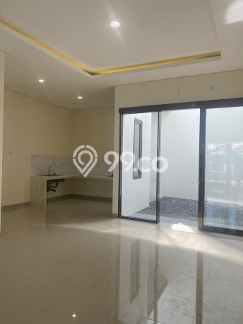 For Sale Rumah Elit Exclusive di Rungkut, Surabaya For Sale Rumah Elit Exclusive di Rungkut, Surabaya