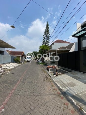 Rumah Elit Modern Siap Huni di Pondok Tjandra Sidoarjo Rumah Elit Modern Siap Huni di Pondok Tjandra Sidoarjo
