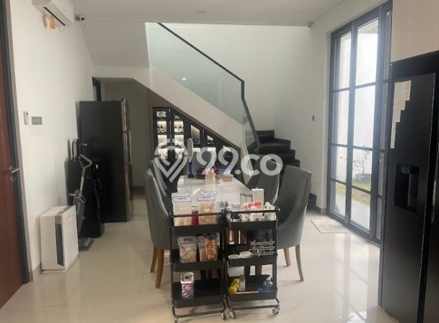 Dijual Rumah Mewah Exclusive di Tenggilis Mejoyo, Surabaya Dijual Rumah Mewah Exclusive di Tenggilis Mejoyo, Surabaya