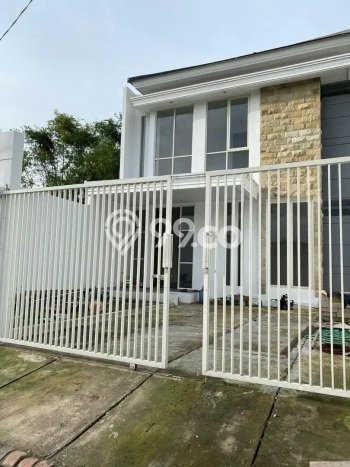 For Sale Rumah 3 Kamar Lokasi Ideal Bagus dan Strategis di Tenggilis Mejoyo For Sale Rumah 3 Kamar Lokasi Ideal Bagus dan Strategis di Tenggilis Mejoyo