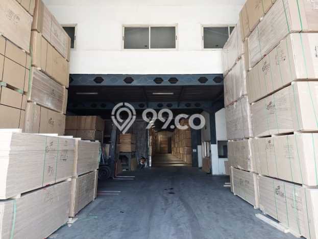 AREA BISNIS! Gudang di , Luas 1662m2m², Jalan Utama, Strategis AREA BISNIS! Gudang di , Luas 1662m2m², Jalan Utama, Strategis