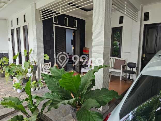 Jual Rumah Luas Elegan Dengan View Cantik di Ketintang, Surabaya Jual Rumah Luas Elegan Dengan View Cantik di Ketintang, Surabaya