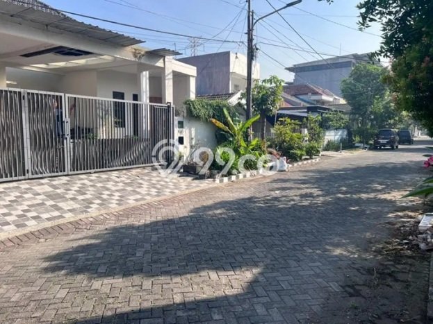 For Sale Rumah Elit Exclusive di Rungkut, Surabaya For Sale Rumah Elit Exclusive di Rungkut, Surabaya