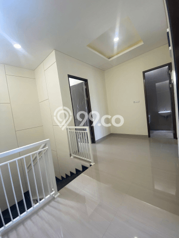 For Sale Rumah Elit Exclusive di Rungkut, Surabaya For Sale Rumah Elit Exclusive di Rungkut, Surabaya