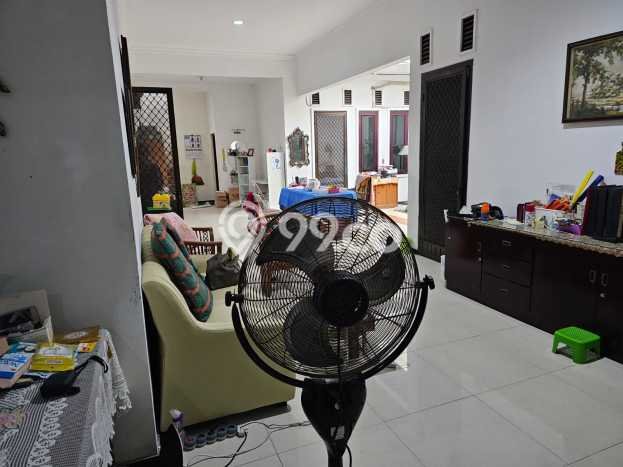 Jual Rumah Luas Elegan Dengan View Cantik di Ketintang, Surabaya Jual Rumah Luas Elegan Dengan View Cantik di Ketintang, Surabaya