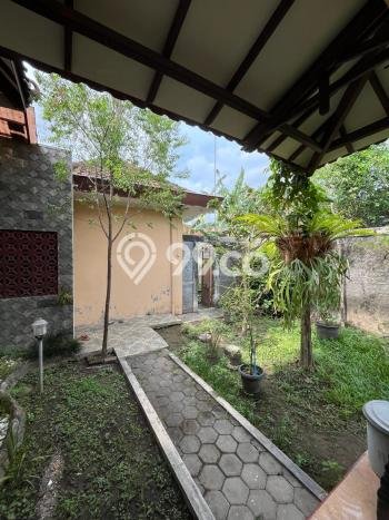 LIMITED OFFER! Rumah Berkualitas area Bantul, LT 889m2m² Bangunan 600m2m² LIMITED OFFER! Rumah Berkualitas area Bantul, LT 889m2m² Bangunan 600m2m²