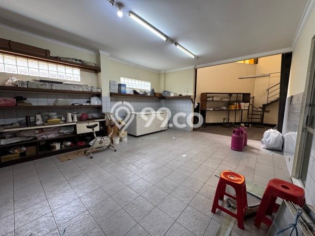 Ruko Bagus Dijual LB 200m2 Lokasi Strategis Bandung Area Cocok untuk Bisnis Ruko Bagus Dijual LB 200m2 Lokasi Strategis Bandung Area Cocok untuk Bisnis