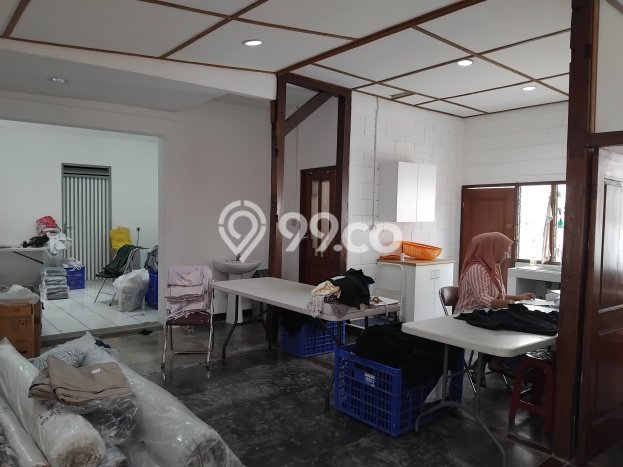 Rumah Mewah Siap Huni LT 500m2 di Lengkong, Bandung Rumah Mewah Siap Huni LT 500m2 di Lengkong, Bandung