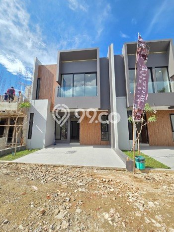 For Sale Hunian Rumah Terawat 3 KT di Bintaro, Tangerang Selatan For Sale Hunian Rumah Terawat 3 KT di Bintaro, Tangerang Selatan