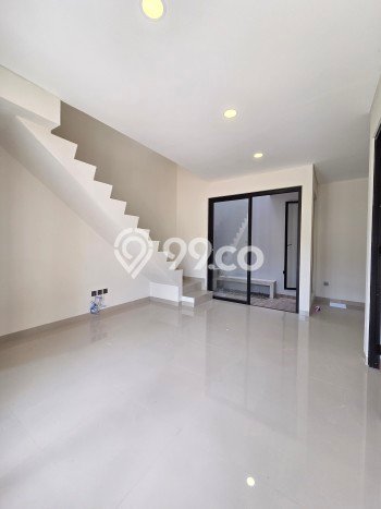For Sale Hunian Rumah Terawat 3 KT di Bintaro, Tangerang Selatan For Sale Hunian Rumah Terawat 3 KT di Bintaro, Tangerang Selatan