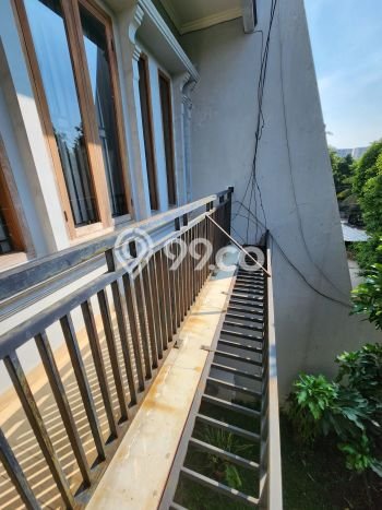 Hunian Mewah LB 866m2 Siap Huni Desain Elegan di Kelapa Dua, Jakarta Barat Hunian Mewah LB 866m2 Siap Huni Desain Elegan di Kelapa Dua, Jakarta Barat