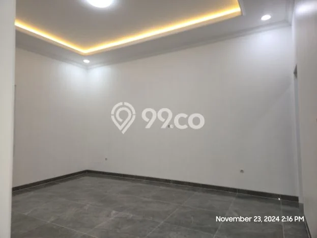 Rumah Elit Modern Siap Huni di Joglo Jakarta Barat Rumah Elit Modern Siap Huni di Joglo Jakarta Barat